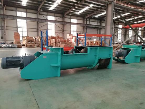 GH臥式齒輪減速馬達應(yīng)用于絞龍輸送機 GH臥式齒輪減速馬達應(yīng)用于絞龍輸送機