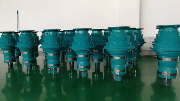 第三批邁傳回轉(zhuǎn)行星減速機(jī)發(fā)貨東北松花江上