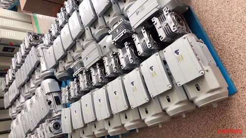 RV蝸輪減速機(jī)配電機(jī)發(fā)貨云南 RV蝸輪減速機(jī)配電機(jī)發(fā)貨云南