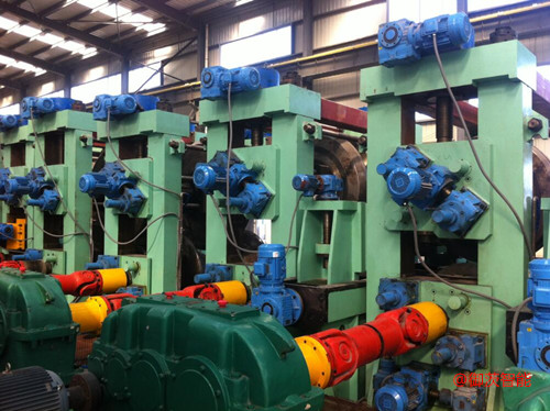 黑龍江鋼廠設(shè)備線工廠一角-上海減速機御茨智能 黑龍江鋼廠設(shè)備線工廠一角-上海減速機御茨智能