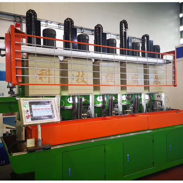 立式斜齒輪減速機(jī)