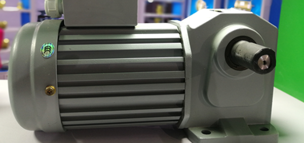 直交軸減速電機(jī)，空心軸減速電機(jī)，實(shí)心軸減速電機(jī)