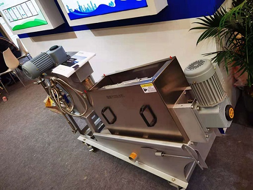 SGF直交軸減速機(jī)---應(yīng)用疊螺污泥脫水機(jī) SGF直交軸減速機(jī)---應(yīng)用疊螺污泥脫水機(jī)