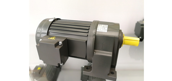 臥式齒輪減速電機GH40-2200-40-S.png 臥式齒輪減速電機GH40-2200-40-S.png