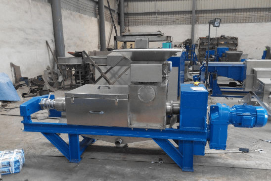 F107減速機(jī)應(yīng)用在果蔬壓榨機(jī)上.png F107減速機(jī)應(yīng)用在果蔬壓榨機(jī)上.png