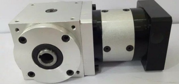 精密轉(zhuǎn)向器