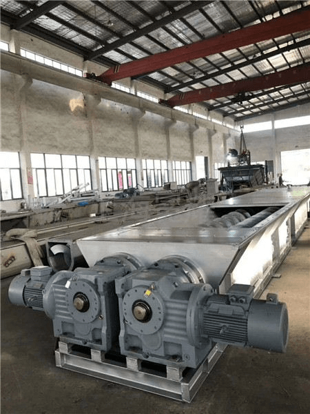 K77硬齒面減速機應(yīng)用在螺旋輸送機上.png K77硬齒面減速機應(yīng)用在螺旋輸送機上.png