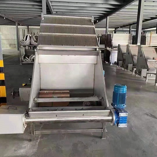 斜篩分離機(jī).jpg 斜篩分離機(jī).jpg