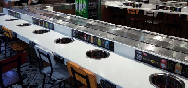 旋轉(zhuǎn)小火鍋設(shè)備專(zhuān)用立式減速機(jī)