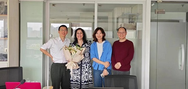 御茨智能歡迎來自意大利艾思捷公司的SARA來廠進行技術(shù)會議交流