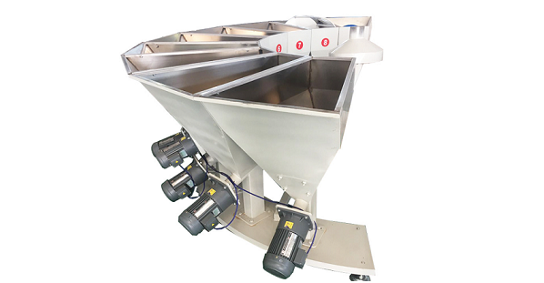 士元GV立式小型齒輪減速機(jī)應(yīng)用在全自動(dòng)轉(zhuǎn)盤式配料機(jī)上